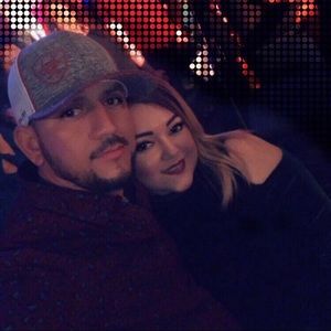 Meet your Posher, Claudia